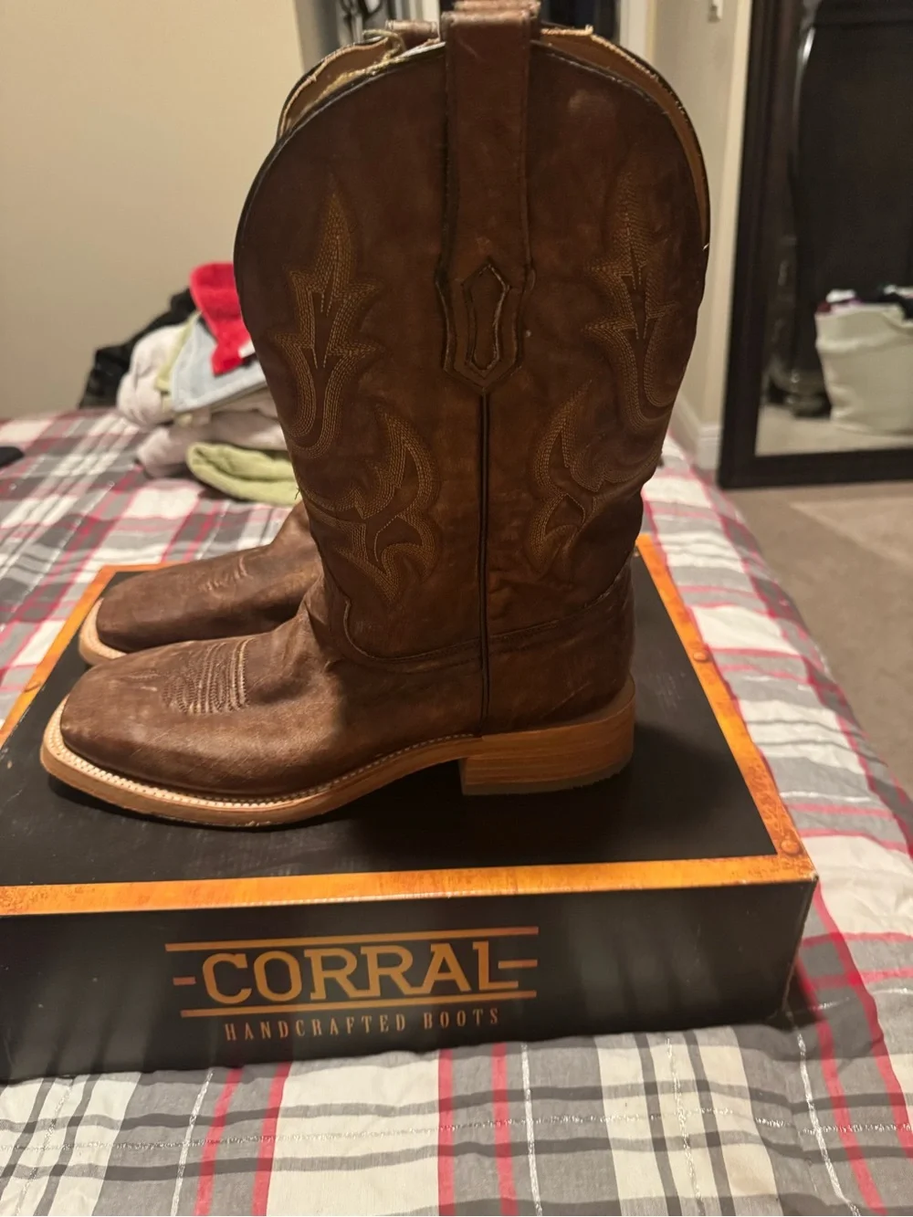 Men's Brown Leather Western Boots - Classic Pull-On Style